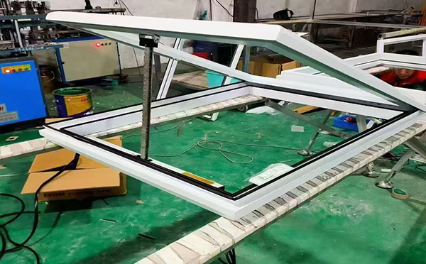 某地下车库出入口古浪排烟窗配置工程